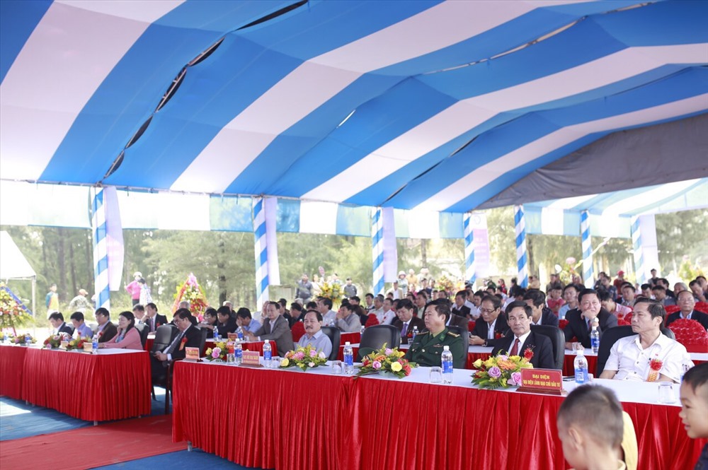 Lãnh đạo tỉnh Quảng Trị tham dự lễ khởi công dự án bến cảng Nam Cửa Việt