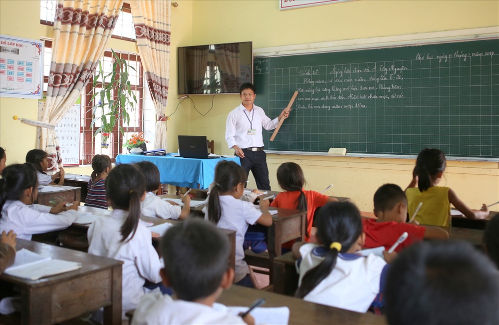 Giờ học của thầy trò Trường Tiểu học Thanh (huyện Hướng Hóa, tỉnh Quảng Trị). Ảnh: Hưng Thơ.