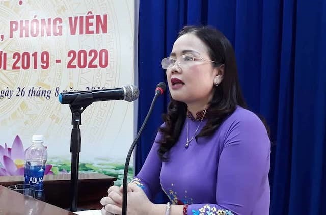 Giám đốc Sở GDĐT tỉnh Quảng Trị Lê Thị Hương cam kết sẽ có một lễ khai giảng năm học mới 2019 - 2020 giản dị, thiết thực gắn với bảo vệ môi trường, nhất là nói không với các vật dụng ni lon, nhựa tái chế... Ảnh: T.L