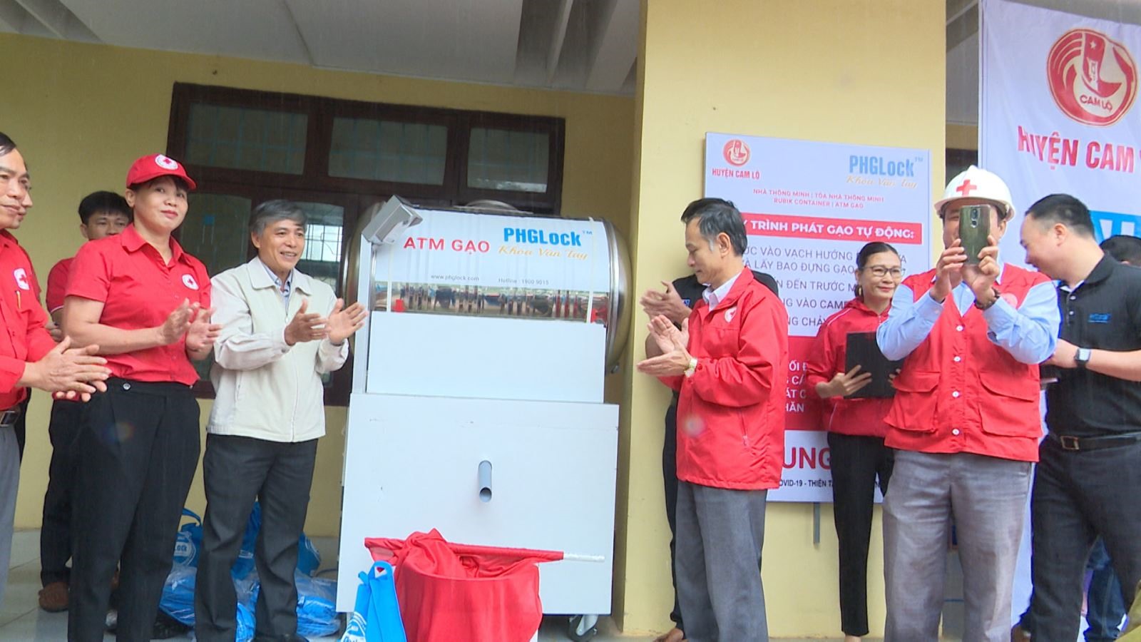 Khai trương ATM gạo miễn phí tại huyện Cam Lộ