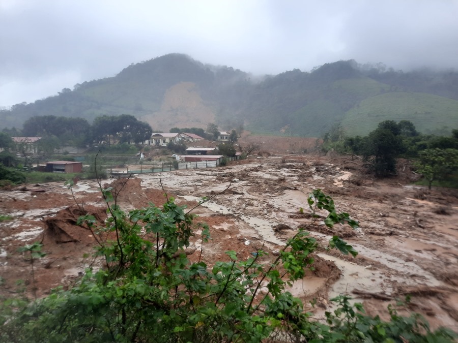 Khu vực thôn Cợp, xã Hướng Phùng, huyện Hướng Hóa sau trận sạt lở đất kinh hoàng