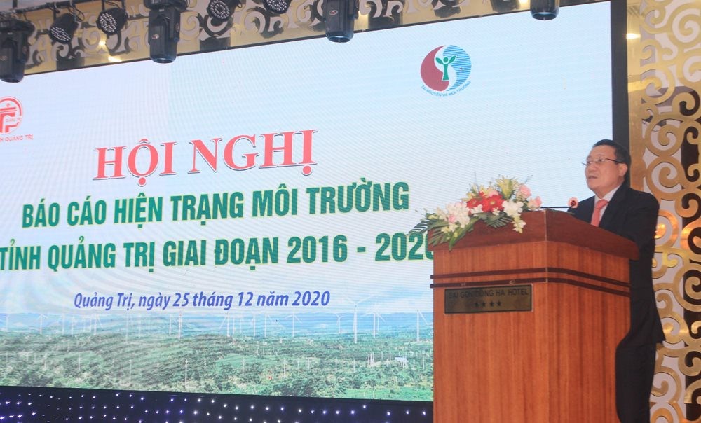 Ông Hà Sỹ Đồng, Phó Chủ tịch Thường trực UBND tỉnh Quảng Trị phát biểu hội nghị