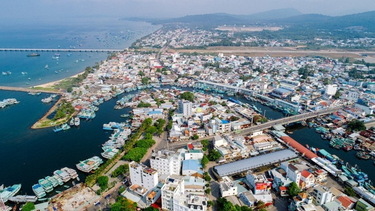 Nghị quyết về thành lập thành phố Phú Quốc và các phường thuộc thành phố Phú Quốc, tỉnh Kiên Giang có hiệu lực từ 1/1/2021