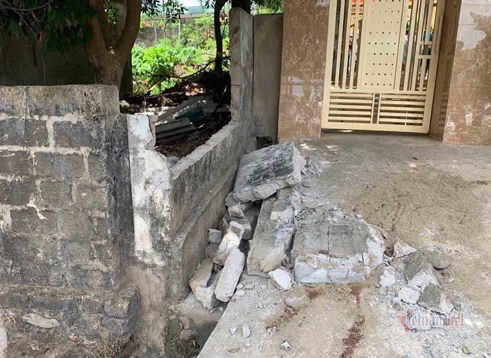 Hiện trường vụ sập tường tại rường Tiểu học Nam Lộc.