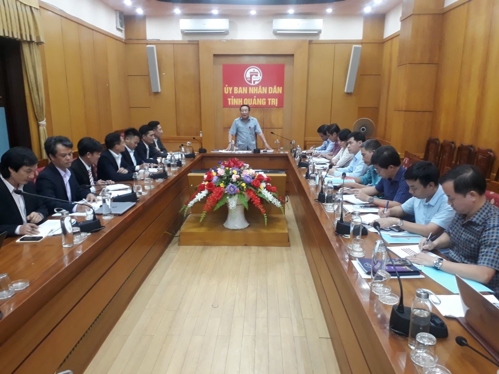 Phó Chủ tịch Thường trực UBND tỉnh Hà Sỹ Đồng phát biểu tại cuộc họp
