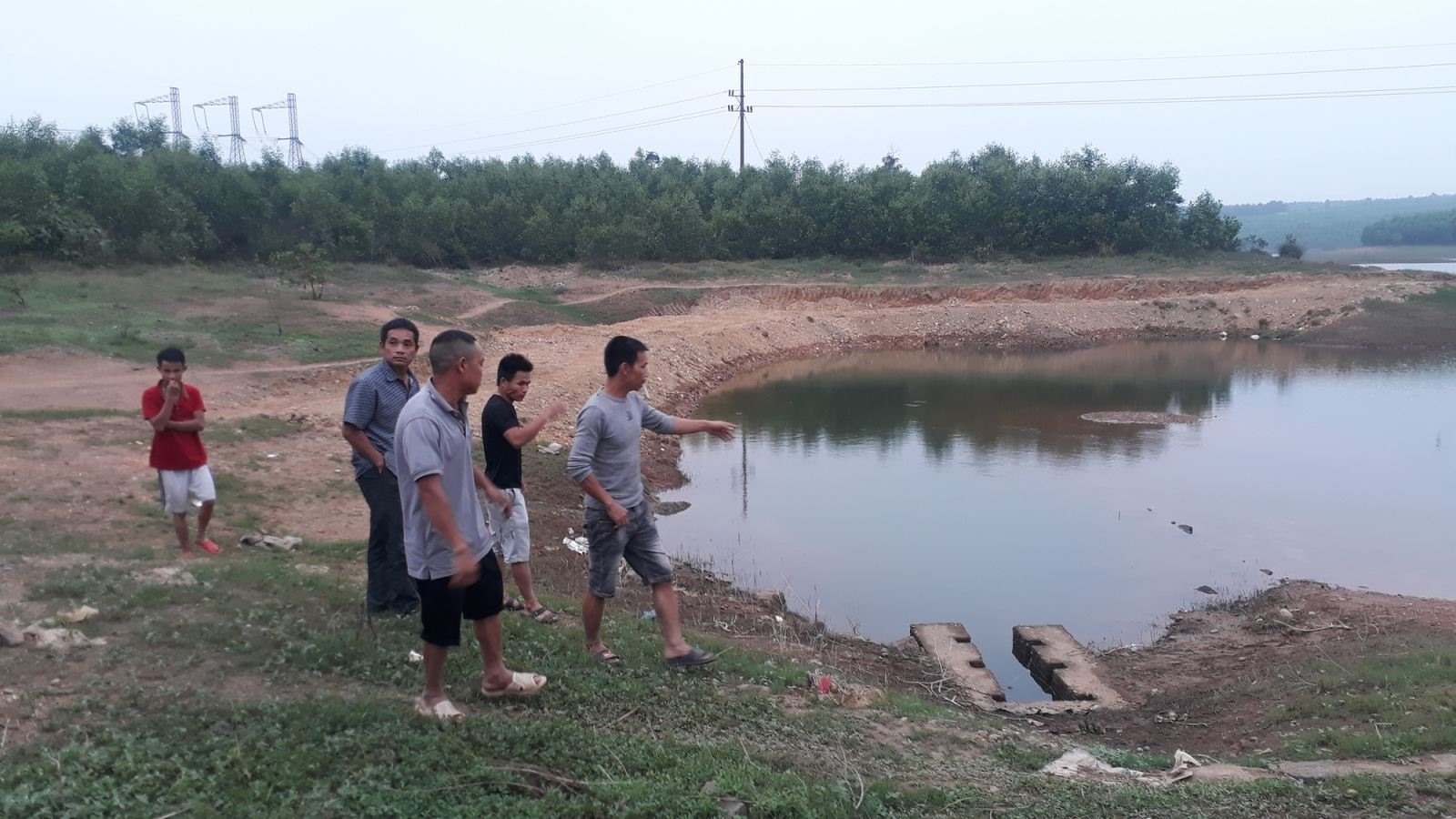 Hồ nước nơi 2 em học sinh ở phường 4, TP. Đông Hà tử vong do đuối nước