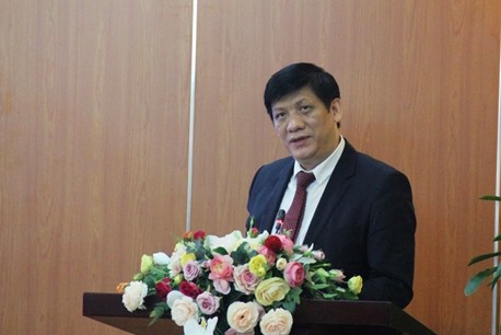 GS.TS Nguyễn Thanh Long: Tất cả các bệnh nhân COVID-19 nặng tại Việt Nam đều được hội chẩn thường xuyên bởi các chuyên gia đầu ngành.