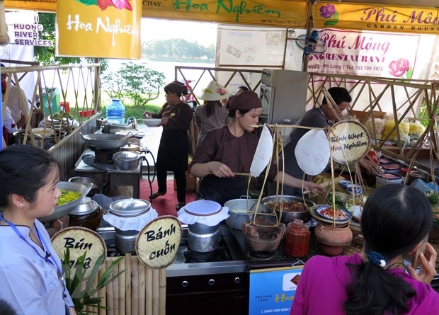 Không gian ẩm thực chay tại Lễ hội ẩm thực chay Huế 2019. (Ảnh: Quốc Việt/TTXVN)