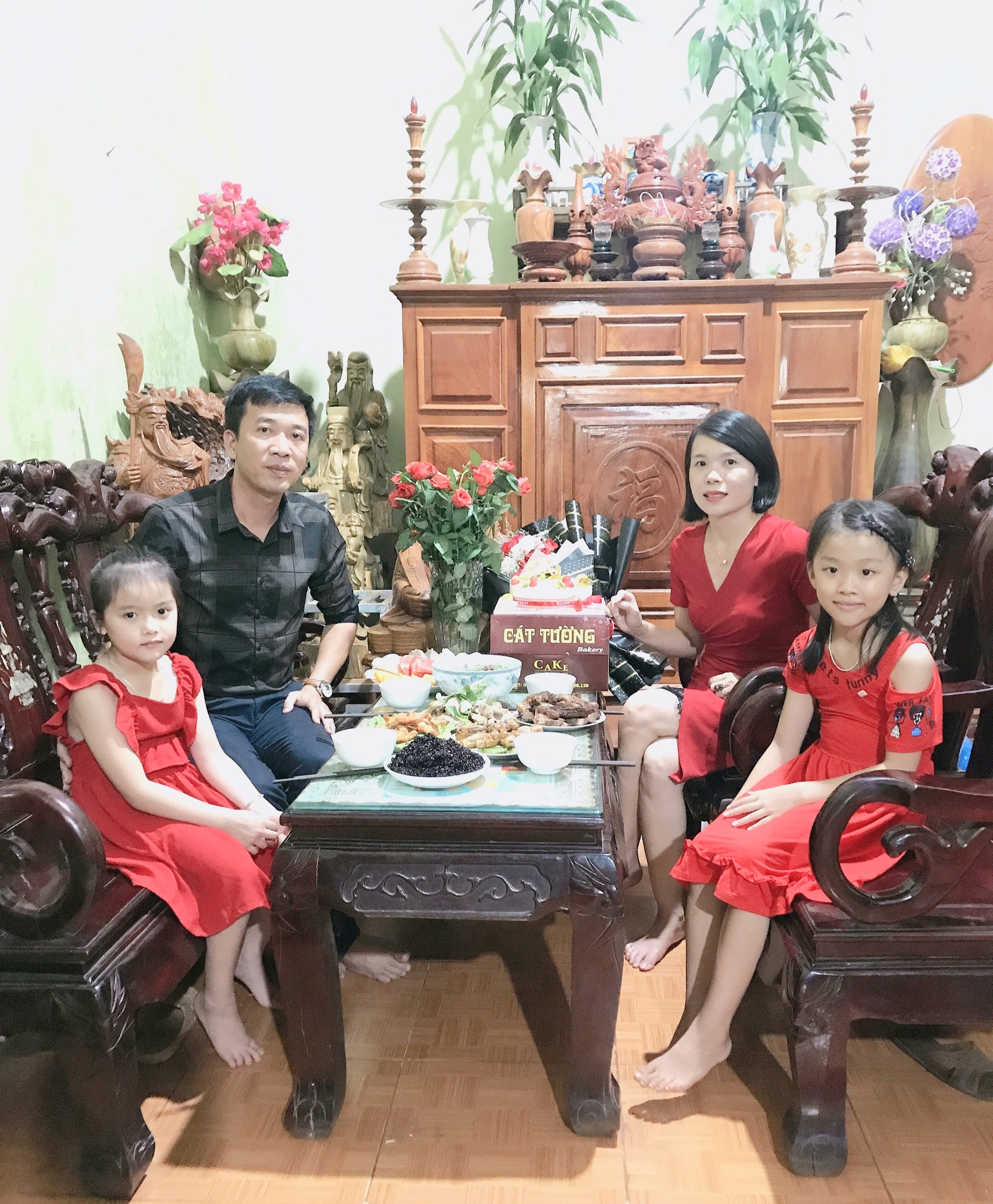Gia đình cô giáo Trần Thị Lài
