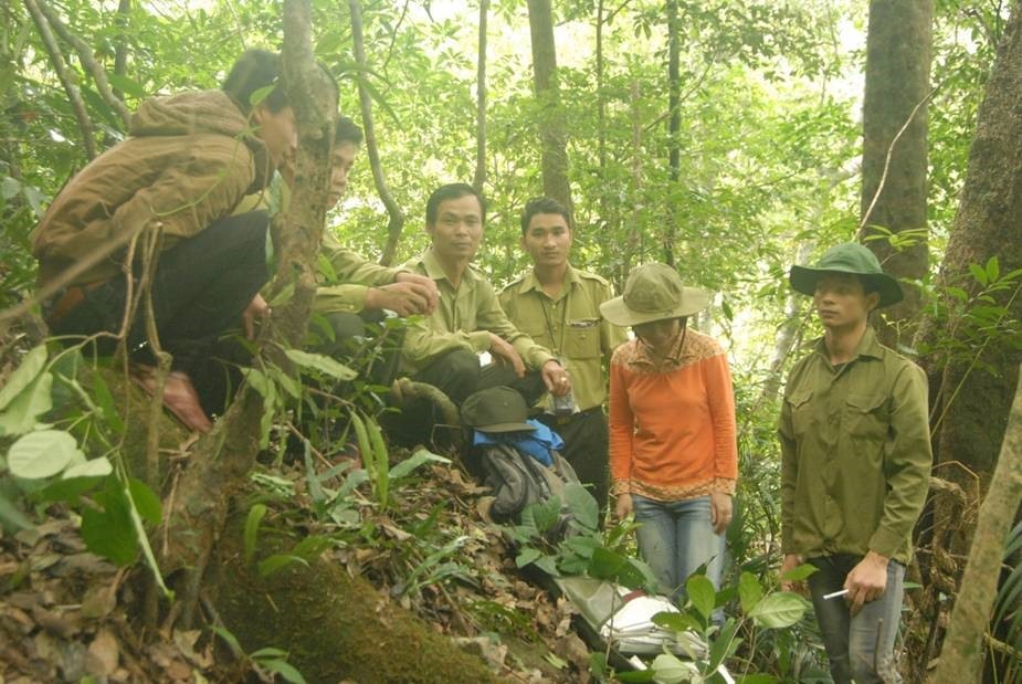 Giờ phút nghỉ ngơi của CBCNVC Khu bảo tồn thiên nhiên Bắc Hướng Hóa (huyện Hướng Hóa, tỉnh Quảng Trị). Ảnh: VT.