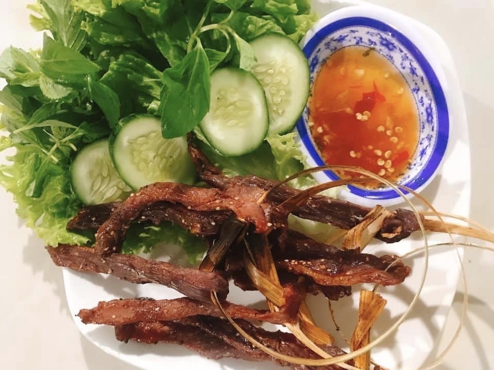 Ngoài món xụm, các đồ nướng cũng là món ăn đặc trưng của ẩm thực Lào.