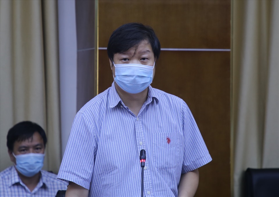 Ông Trần Như Dương - Phó Viện trưởng Viện vệ sinh dịch tễ Trung ương phát biểu tại buổi làm việc. Ảnh: Hưng Thơ.