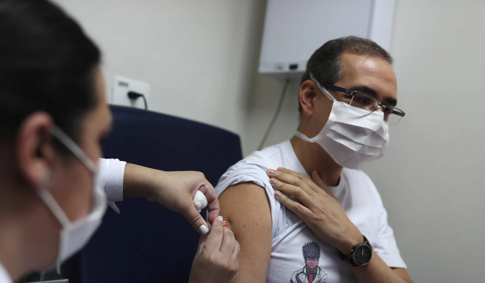 Đang có hơn 160 loại vaccine COVID-19 được nghiên cứu trên thế giới. Ảnh: Reuters