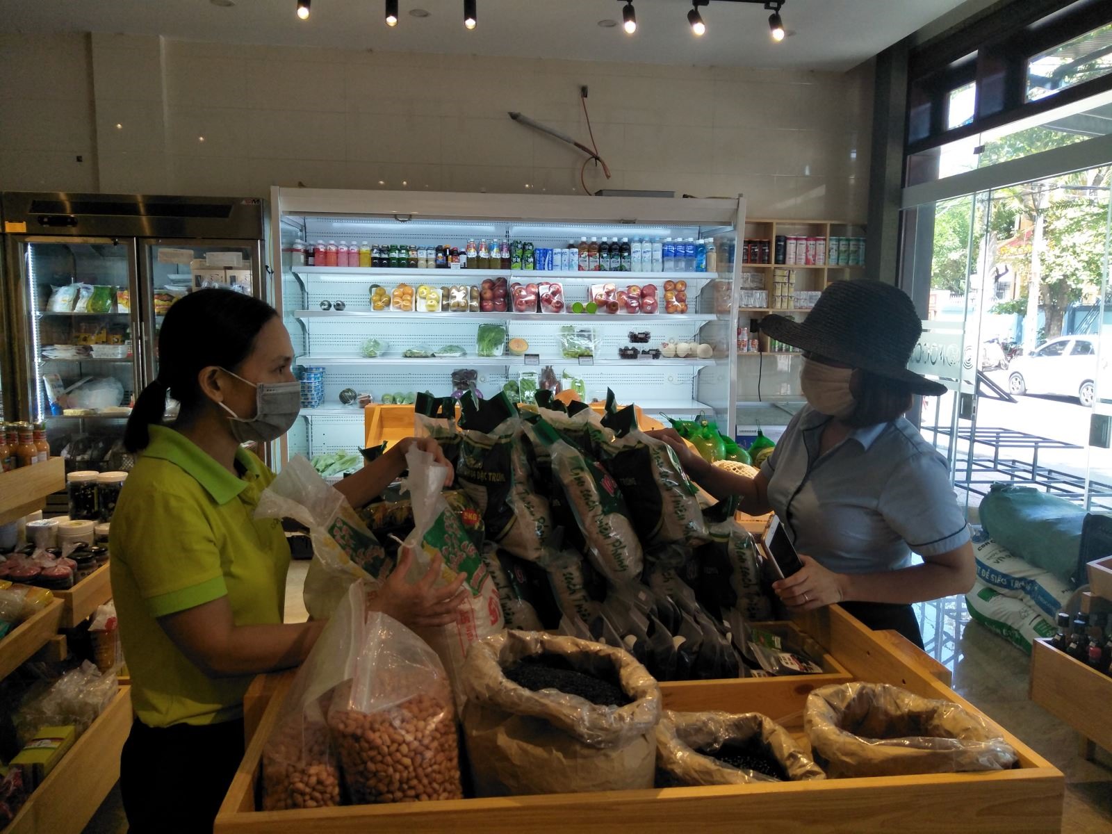 Người dân tin tưởng sử dụng sản phẩm nông sản hữu cơ thương hiệu Quảng Trị