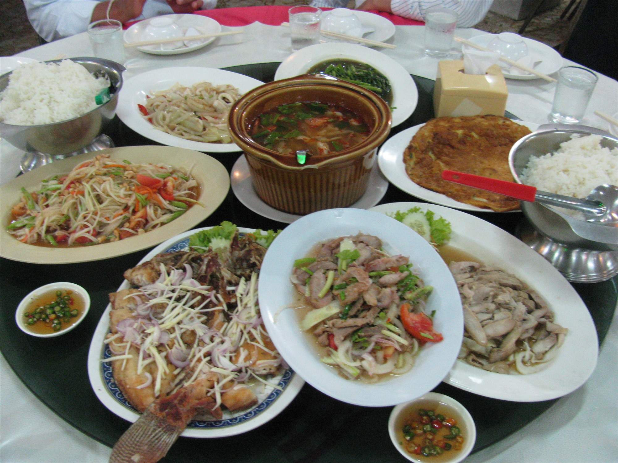 Một bữa ăn thịnh soạn của người Thái