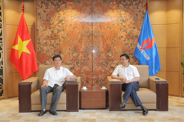 Tổng giám đốc PVN Lê Mạnh Hùng tiếp Bí thư Tỉnh ủy Quảng Trị Lê Quang Tùng