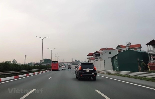 Phương tiện lưu thông trên đường cao tốc Pháp Vân-Cầu Giẽ. (Ảnh: Việt Hùng/Vietnam+)