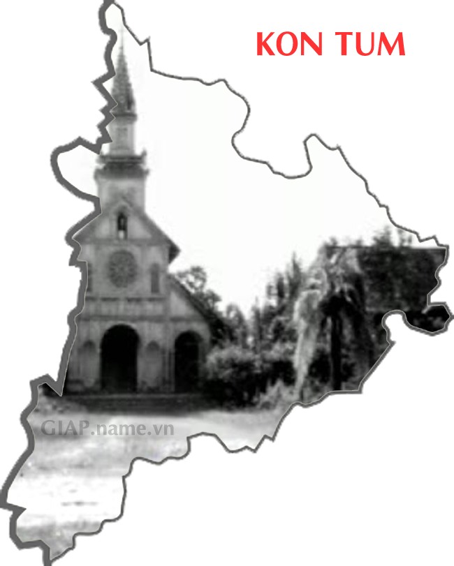 Trong ảnh là nhà thờ chính tòa ở Kon Tum, trích từ video Kontum et de sa région prisesen 1947 của Michel Grisey.