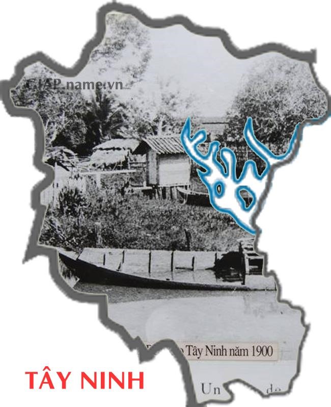 Trong ảnh là bến Kéo năm 1900, nằm trên quốc lộ 22, hướng về Sài Gòn, cách trung tâm Tp. Tây Ninh khoảng 8km.
