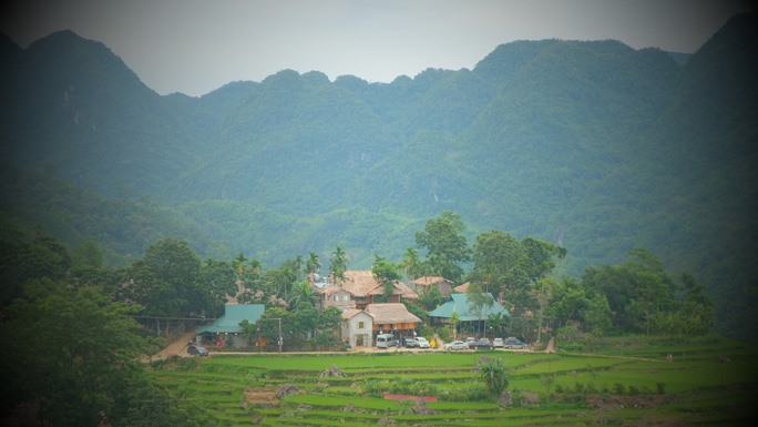 Nhiều điểm, khu du lịch đã được đầu tư ở Pù Luông để phục vụ du khách