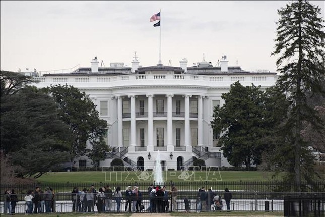 Quang cảnh bên ngoài Nhà Trắng ở Washington D.C., Mỹ. Ảnh: THX/TTXVN.