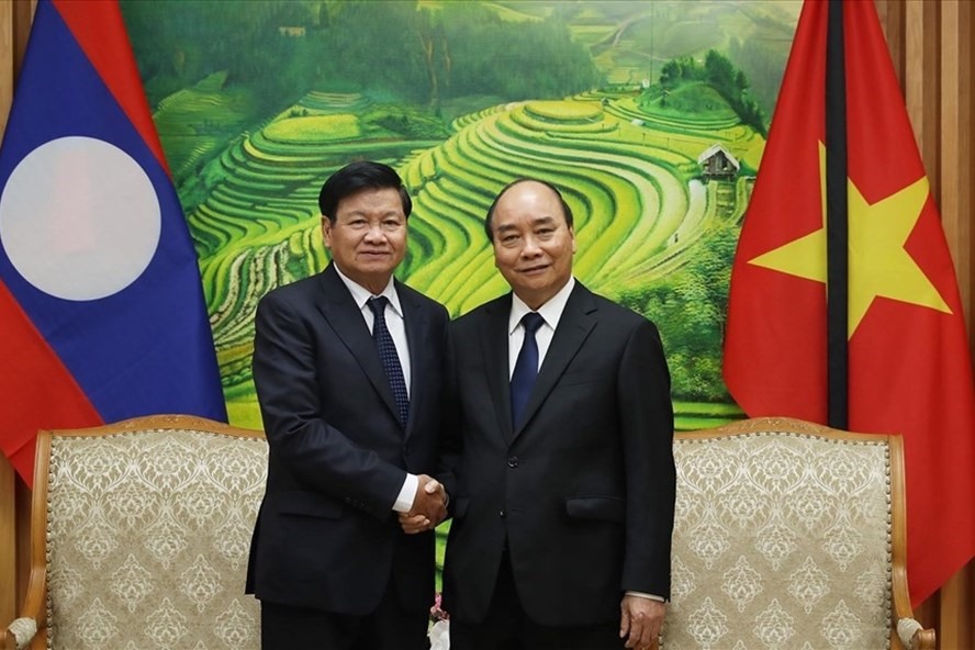 Thủ tướng Nguyễn Xuân Phúc tiếp Thủ tướng Lào Thongloun Sisoulith ngày 14.8.2020 tại Hà Nội. Ảnh: TTXVN