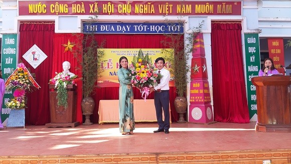 Bà Hồ Thị Minh-UV BTV- Trưởng BTG Huyện ủy