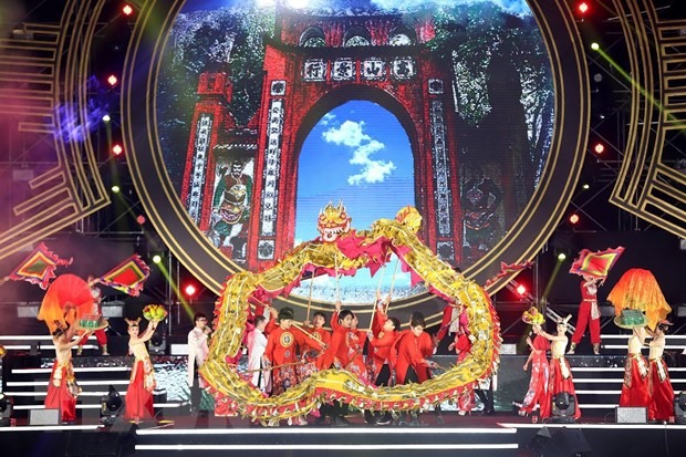 Chương trình “Viet Tri Countdown 2021 - Hào khí Đất Tổ” tại thành phố Việt Trì. (Ảnh: Trung Kiên/TTXVN)