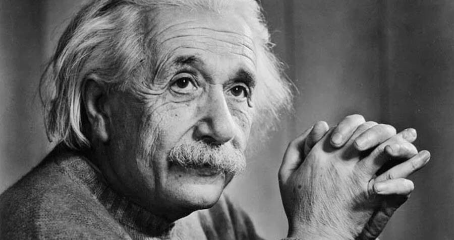 Khi khám nghiệm tử thi Einstein, một vị bác sĩ đã lén lấy cắp bộ não của thiên tài để tìm hiểu sự khác biệt. Ảnh: Getty Images