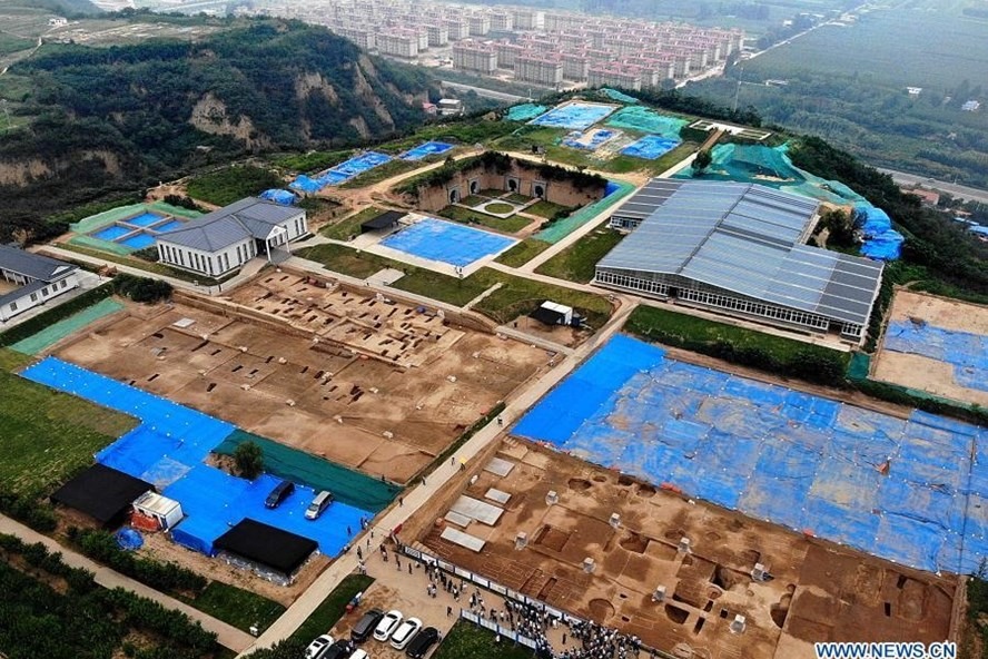 Cung điện mới được phát hiện ở di chỉ Shuanghuaishu. Ảnh: Xinhua