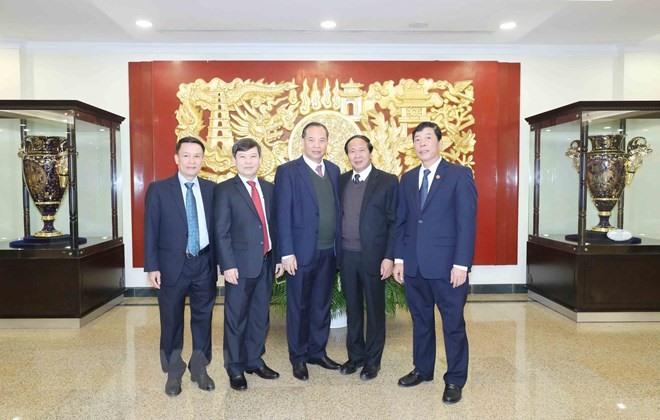 Các đồng chí Ủy viên Trung ương dự hội nghị. (Ảnh: Phương Hoa/TTXVN)