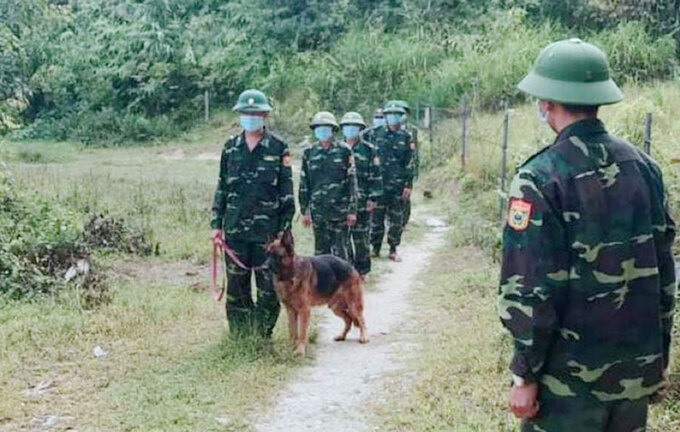 Bộ đội biên phòng Hà Tĩnh tổ chức tuần tra kiểm soát ngăn chặn người trốn cách ly.