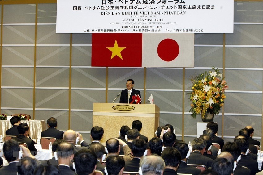 Chủ tịch nước Nguyễn Minh Triết phát biểu tại Diễn đàn kinh tế Việt Nam- Nhật Bản trong chuyến thăm cấp Nhà nước tới Nhật Bản từ 25- 29/11/2007. (Ảnh: Nguyễn Khang/TTXVN)