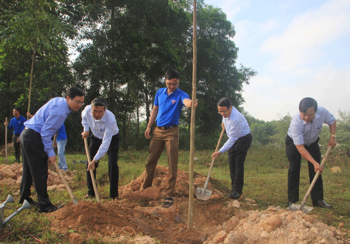 Trong những năm qua, phong trào “trồng cây gây rừng” được tỉnh Quảng Trị quan tâm, phát triển mạnh mẽ