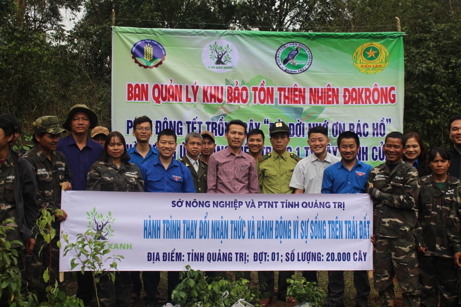 Hoạt động trồng cây tại Khu bảo tồn thiên nhiên Đakrông