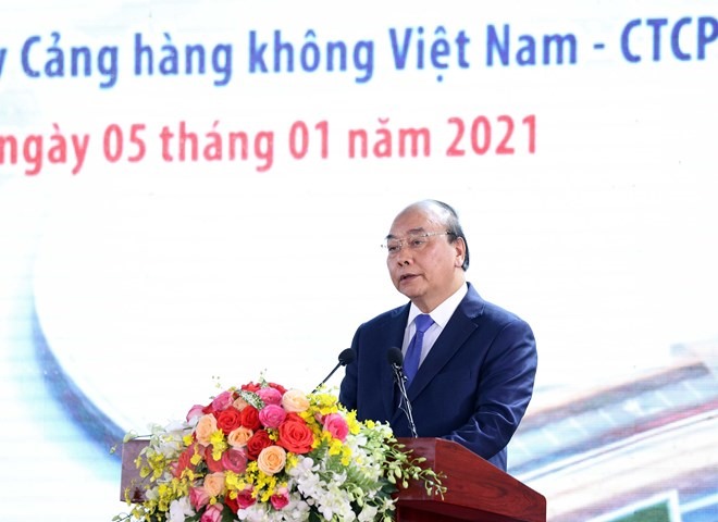 Thủ tướng Nguyễn Xuân Phúc phát lệnh khởi công. (Ảnh: Thống Nhất/TTXVN)