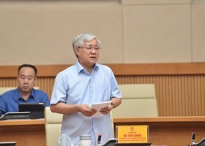 Chủ tịch Ủy ban Trung ương MTTQ Việt Nam Đỗ Văn Chiến cho rằng trong thời gian qua, đã có những quyết định mang tính bước ngoặt trong công tác phòng chống dịch. Ảnh: VGP/Nhật Bắc
