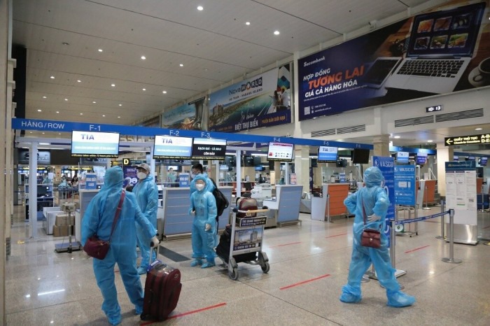 Hành khách chuẩn bị bay tại sân bay Tân Sơn Nhất. Ảnh: Báo Giao thông