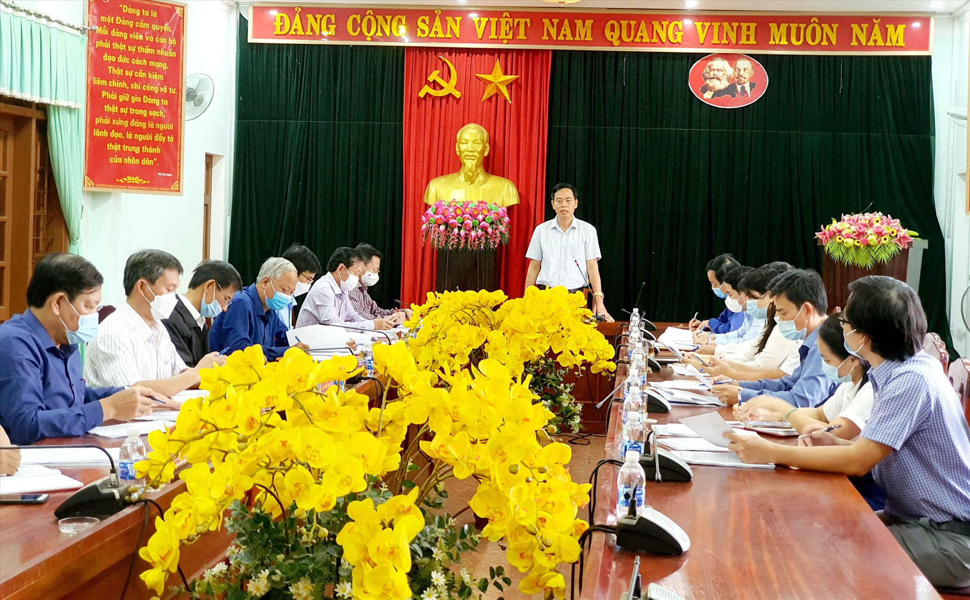 Phó Bí thư Thường trực Tỉnh ủy Nguyễn Đăng Quang đề nghị huyện Gio Linh điều chỉnh và thực hiện quy hoạch phát triển lĩnh vực tam nông - Ảnh: T.T