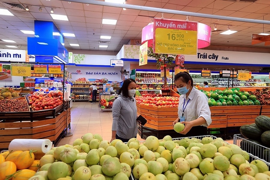 Các siêu thị, chợ truyền thống liên tục khôi phục hoạt động. Ảnh minh họa
