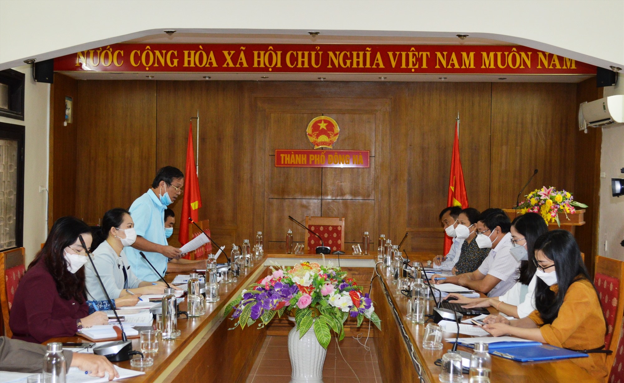 Phó Chủ tịch HĐND tỉnh Nguyễn Trần Huy phát biểu tại buổi làm việc - Ảnh: Đ.V