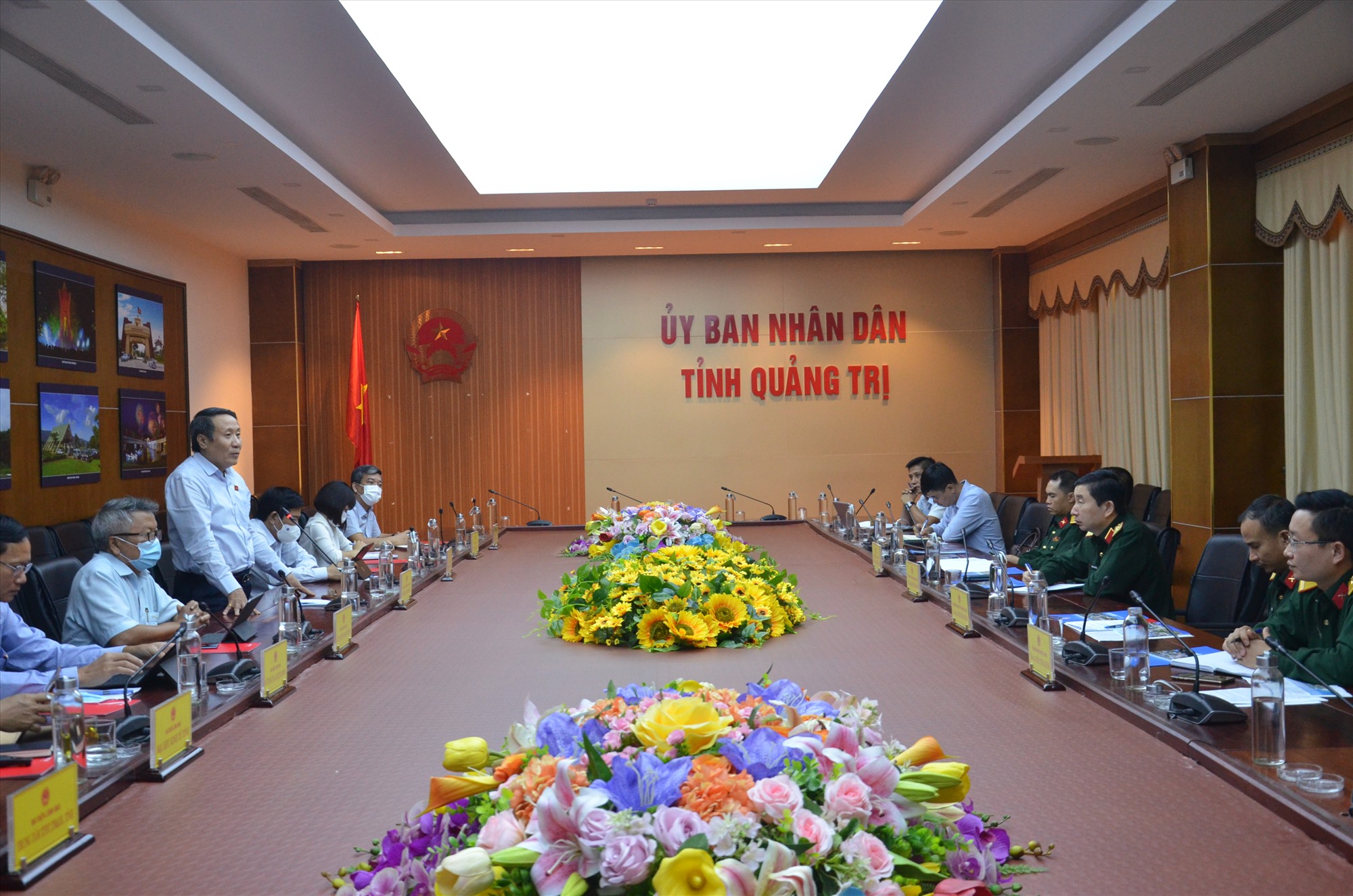 Phó Chủ tịch Thường trực UBND tỉnh Hà Sỹ Đồng phát biểu tại buổi làm việc với Tập đoàn Viettel - Ảnh: L.M