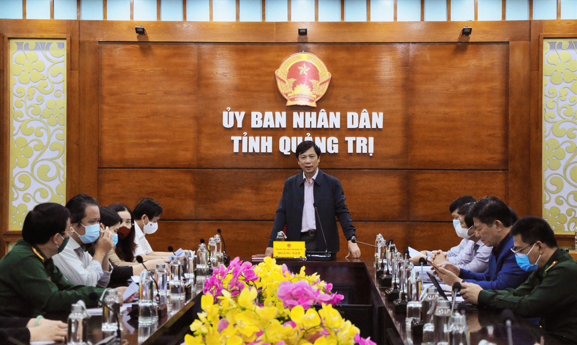 Phó Chủ tịch UBND tỉnh Hoàng Nam phát biểu tại cuộc họp – Anh: T.L