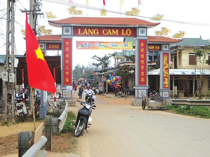 Cổng làng Cam Lộ - Ảnh: Đ.T.T