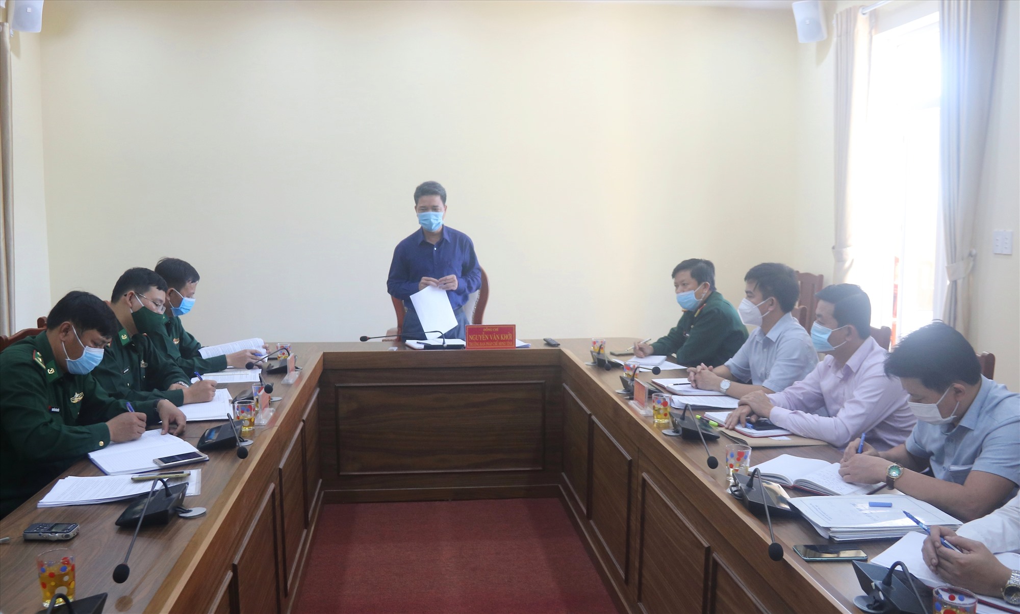 Trưởng Ban Pháp chế HĐND tỉnh Nguyễn Văn Khởi phát biểu tại buổi làm việc với Đồn Biên phòng Cửa khẩu Quốc tế Lao Bảo - Ảnh: N.B