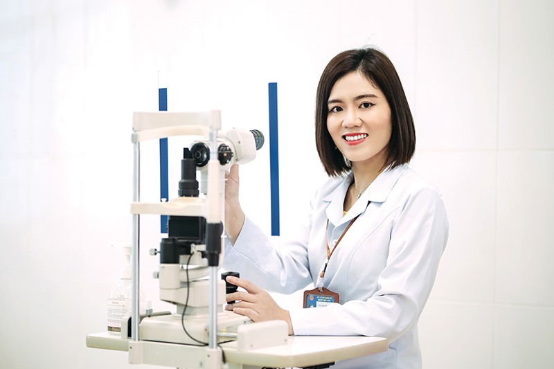 Bác sĩ Bùi Thị Vân Anh mong có nhiều đề tài nghiên cứu về Nhãn khoa được áp dụng trong thực tiễn - Ảnh: QUANG HIỆP​