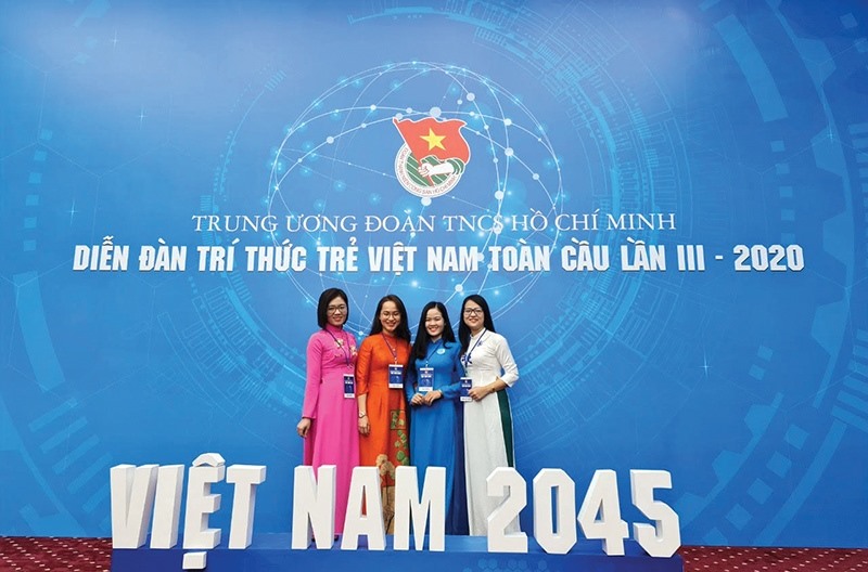 Các đại biểu Quảng Trị tại Diễn đàn trí thức trẻ Việt Nam toàn cầu lần III - 2020 - Ảnh: NVCC​