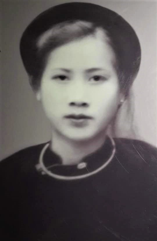 Ảnh chân dung thời trẻ của cụ Nguyễn Thị Băng Tâm. Ảnh: NV