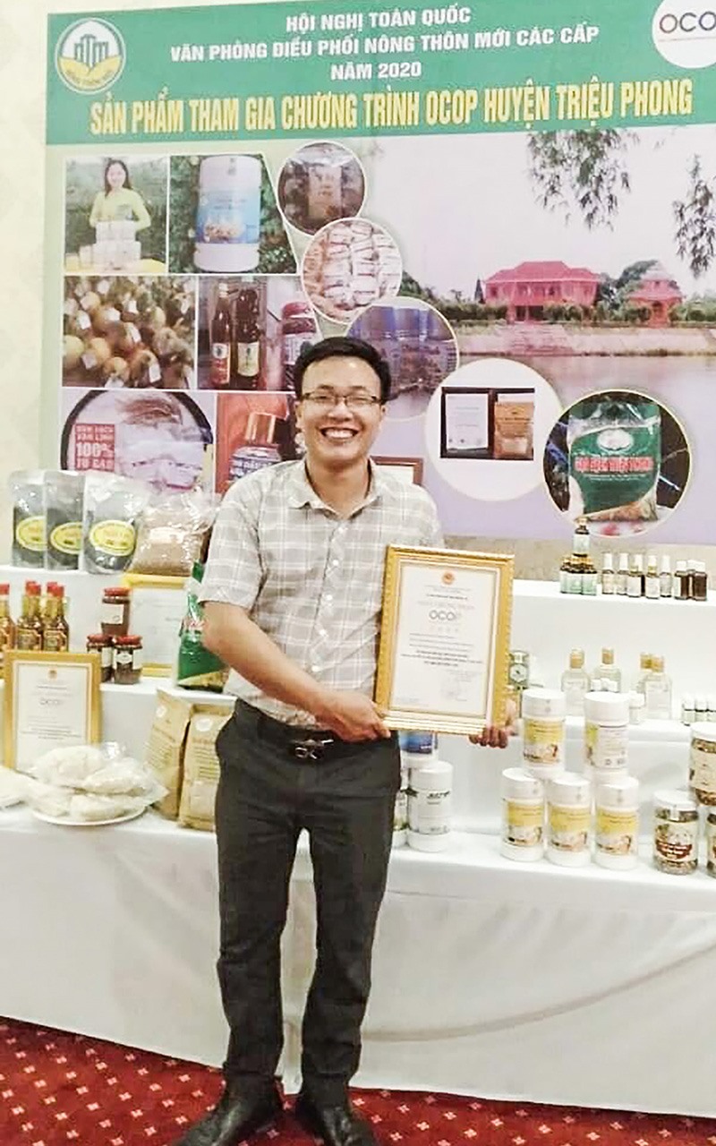 Năm 2019, gạo sạch của HTX Nông sản CTTN Triệu Phong được UBND tỉnh cấp giấy chứng nhận OCOP cấp tỉnh đạt hạng sản phẩm 4 sao - Ảnh: V.M​