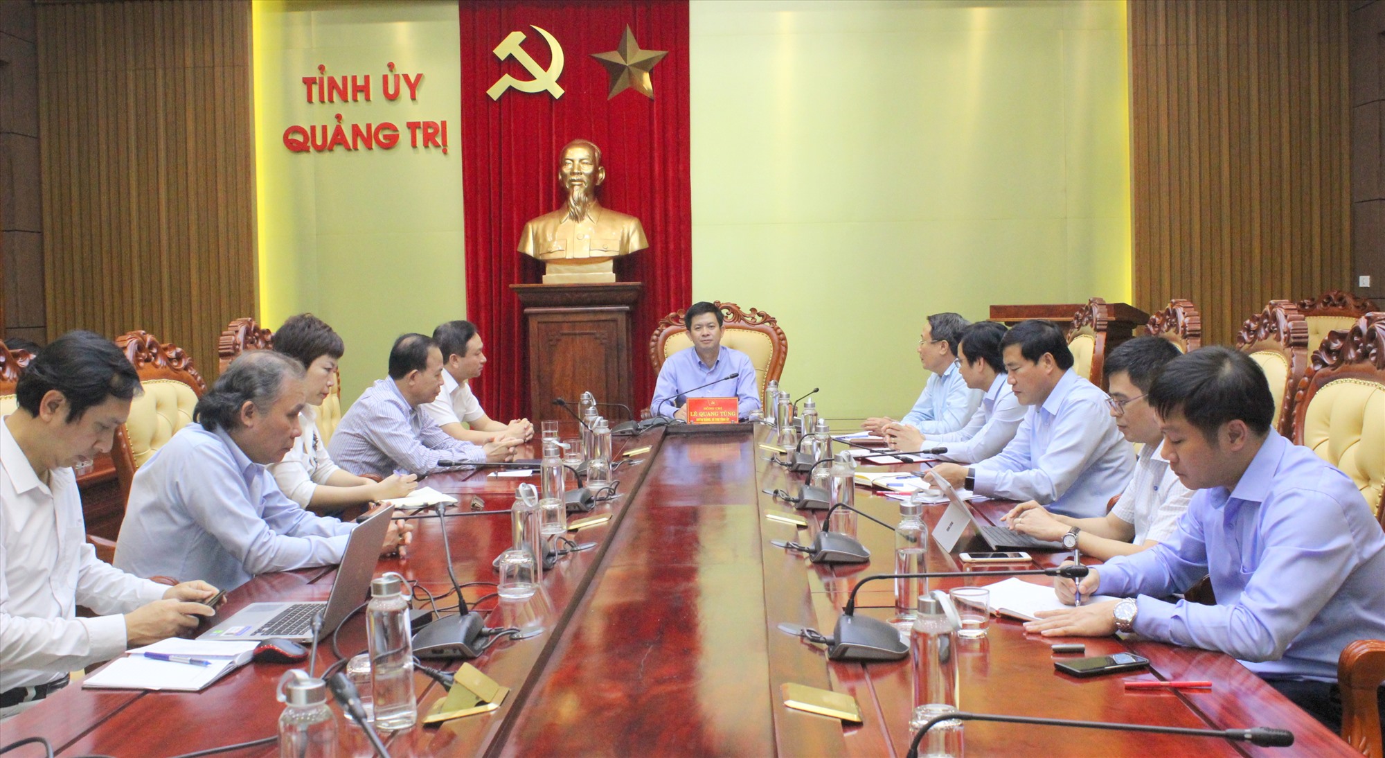 Bí thư Tỉnh ủy Lê Quang Tùng cho biết sẽ tạo điều kiện thuận lợi để các doanh nghiệp quan tâm đầu tư các dự án trọng điểm mang tính động lực vào Quảng Trị - Ảnh: K.S